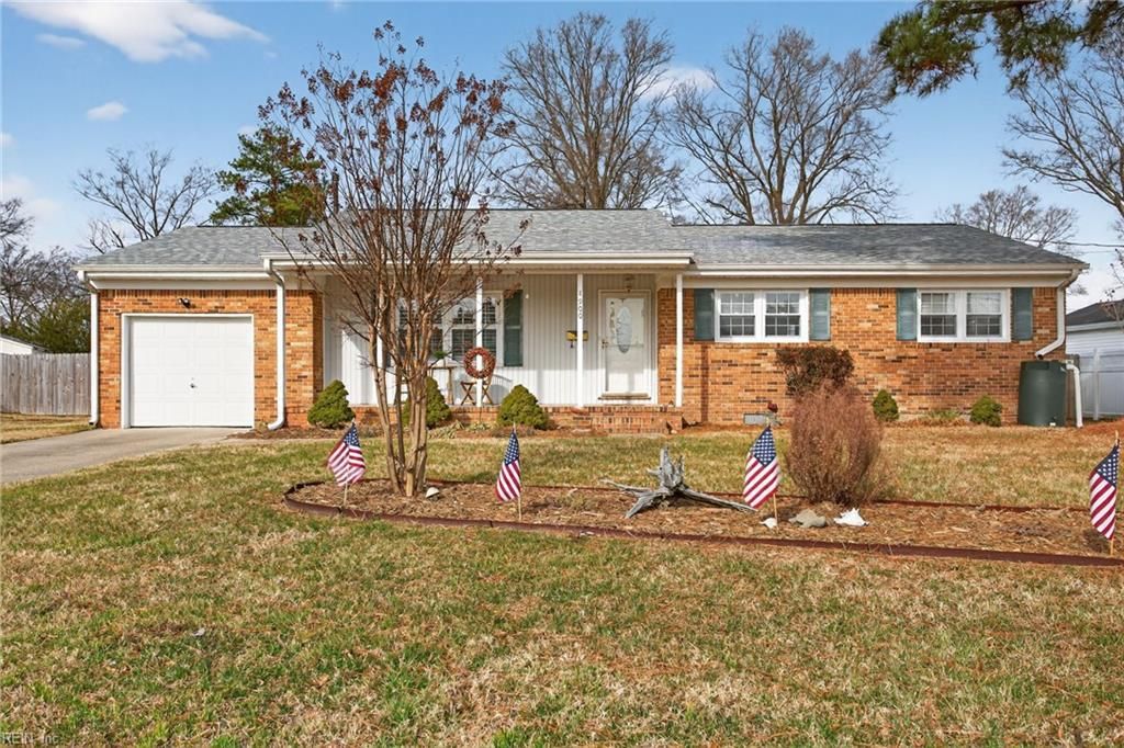 Photo of 4900 Blackfoot Circle, Virginia Beach, VA 23462 (MLS # 10615085)