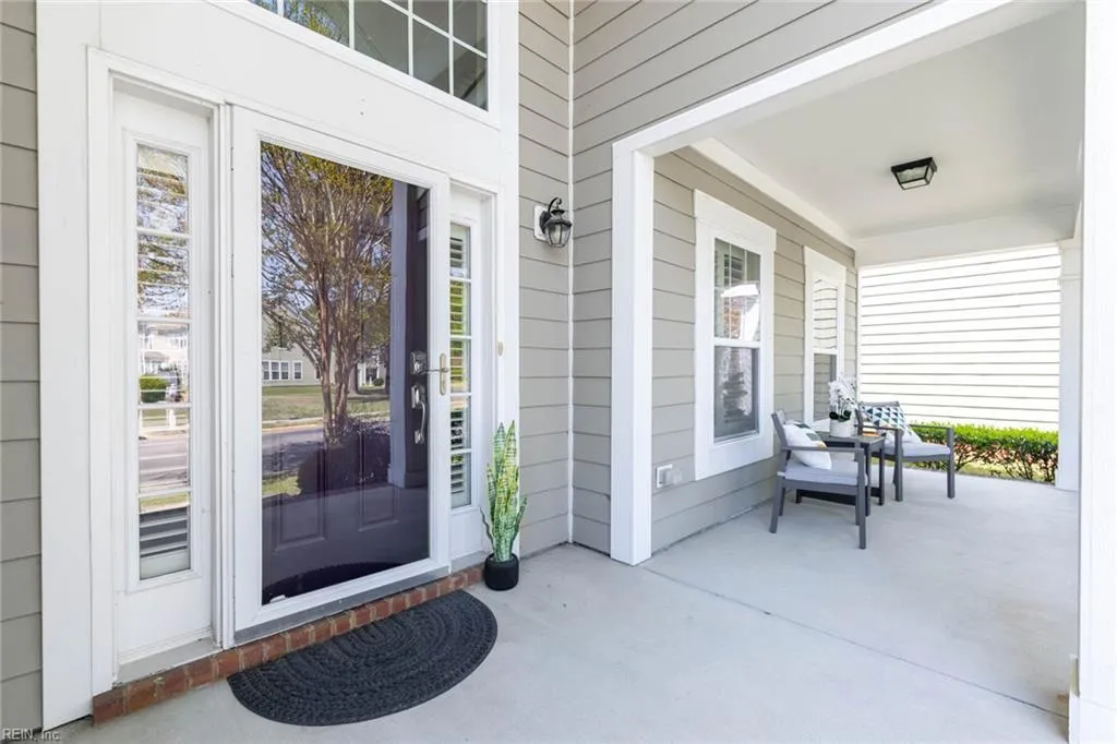 Virginia Beach, Virginia 23455, United States, 5 Bedrooms Bedrooms, ,3 BathroomsBathrooms,Residential,Pending,111379