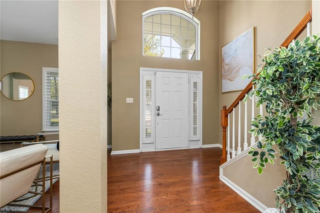 Virginia Beach, Virginia 23455, United States, 5 Bedrooms Bedrooms, ,3 BathroomsBathrooms,Residential,Pending,111379