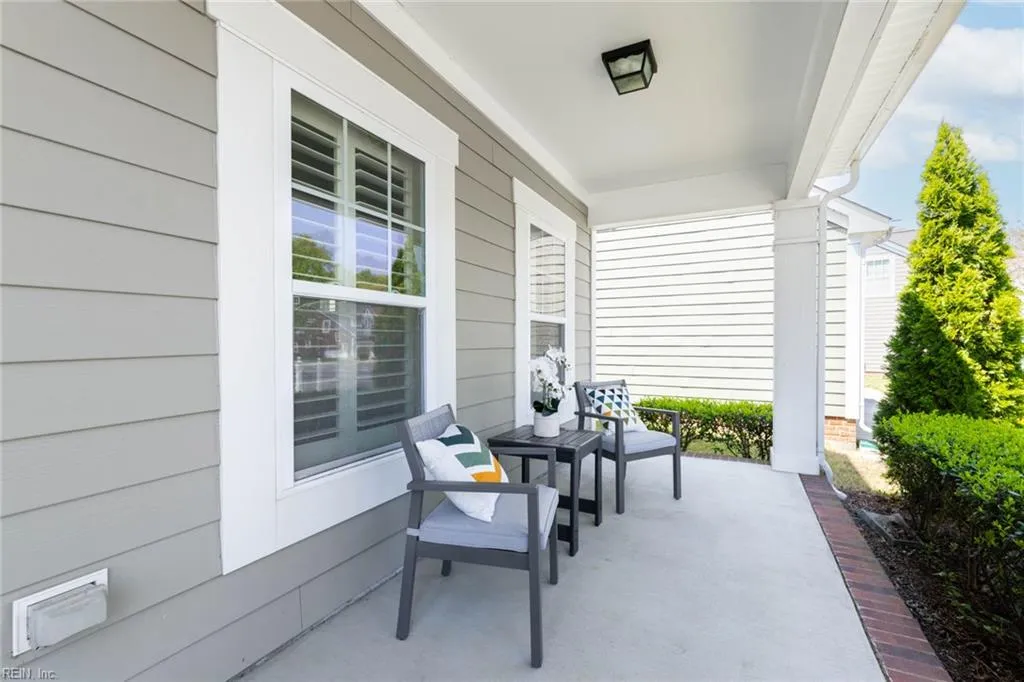 Virginia Beach, Virginia 23455, United States, 5 Bedrooms Bedrooms, ,3 BathroomsBathrooms,Residential,Pending,111379