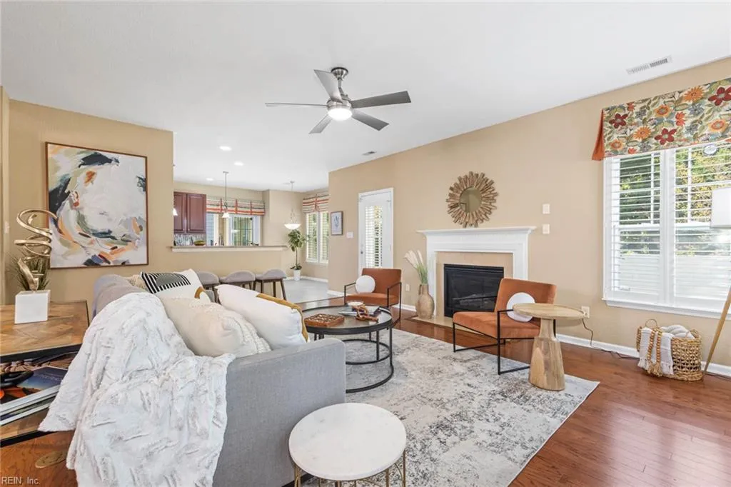 Virginia Beach, Virginia 23455, United States, 5 Bedrooms Bedrooms, ,3 BathroomsBathrooms,Residential,Pending,111379