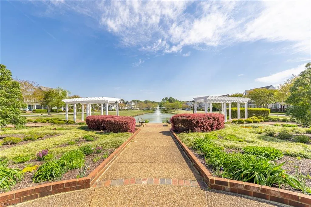 Virginia Beach, Virginia 23455, United States, 5 Bedrooms Bedrooms, ,3 BathroomsBathrooms,Residential,Pending,111379