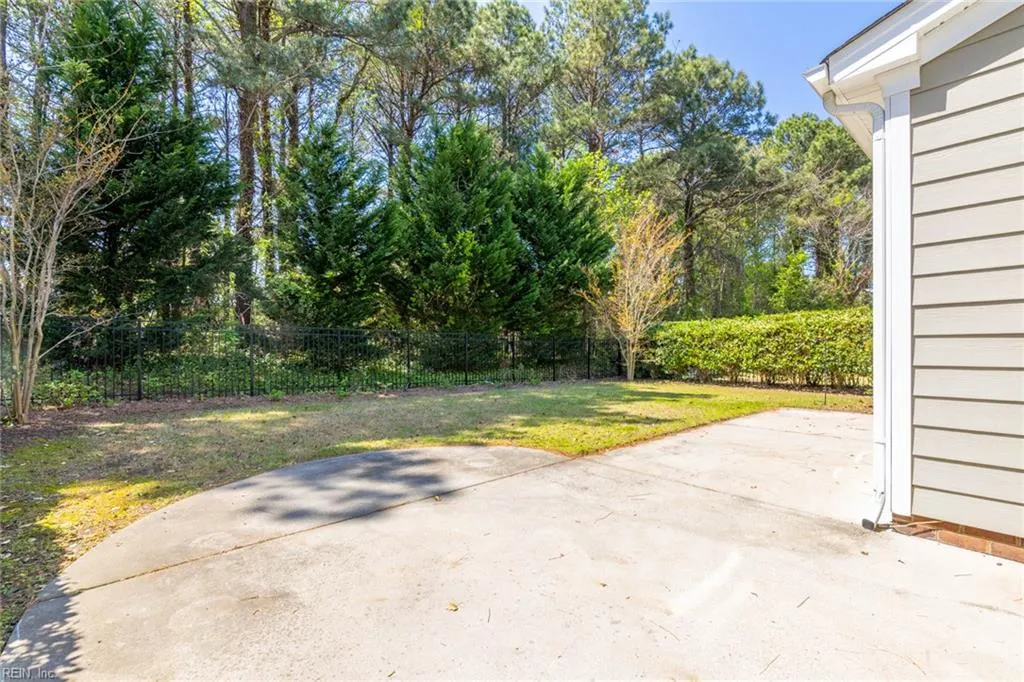 Virginia Beach, Virginia 23455, United States, 5 Bedrooms Bedrooms, ,3 BathroomsBathrooms,Residential,Pending,111379