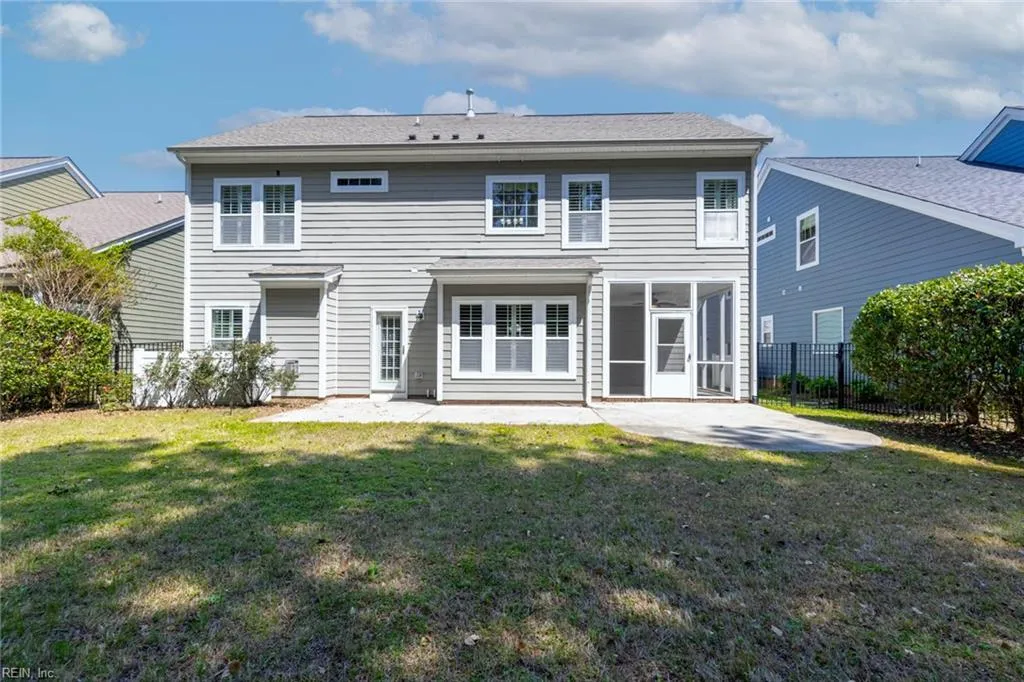 Virginia Beach, Virginia 23455, United States, 5 Bedrooms Bedrooms, ,3 BathroomsBathrooms,Residential,Pending,111379