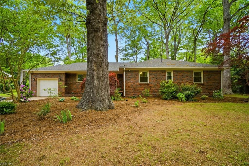 4636 Hermitage RD