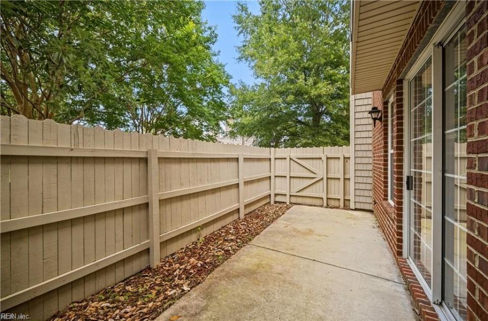 Photo of 1033 Farrcroft Way, Virginia Beach, VA 23455 (MLS # 10651251)