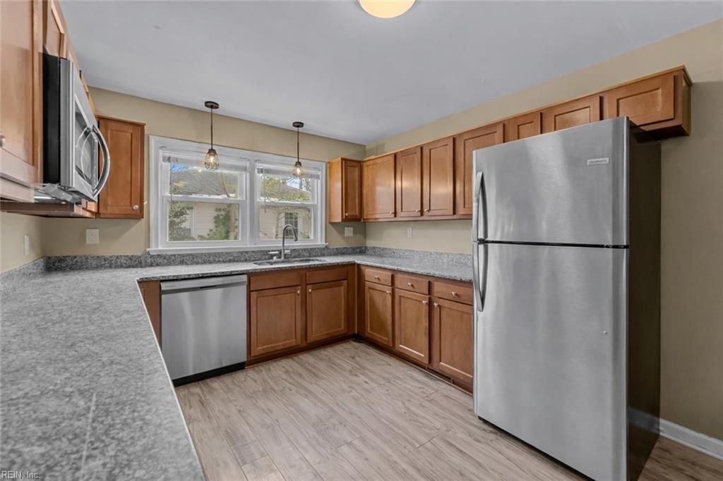 Photo of 8 Gay Drive, Newport News, VA 23606 (MLS # 10629103)