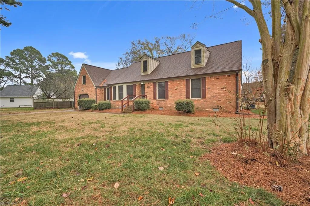 Chesapeake, Virginia 23322, United States, 4 Bedrooms Bedrooms, ,2 BathroomsBathrooms,Residential,Pending,27484