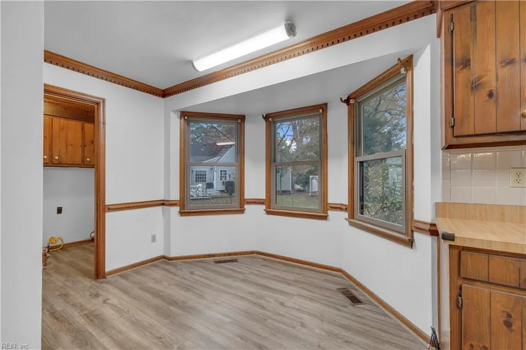 Chesapeake, Virginia 23322, United States, 4 Bedrooms Bedrooms, ,2 BathroomsBathrooms,Residential,Pending,27484