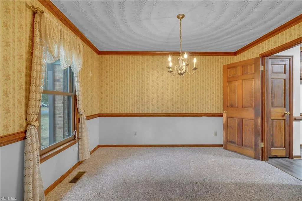 Chesapeake, Virginia 23322, United States, 4 Bedrooms Bedrooms, ,2 BathroomsBathrooms,Residential,Pending,27484