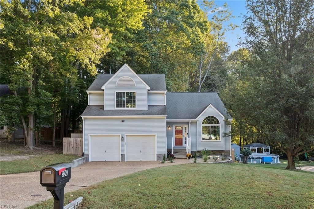 Photo of 307 Cobble Stone, Williamsburg, VA 23185 (MLS # 10611835)