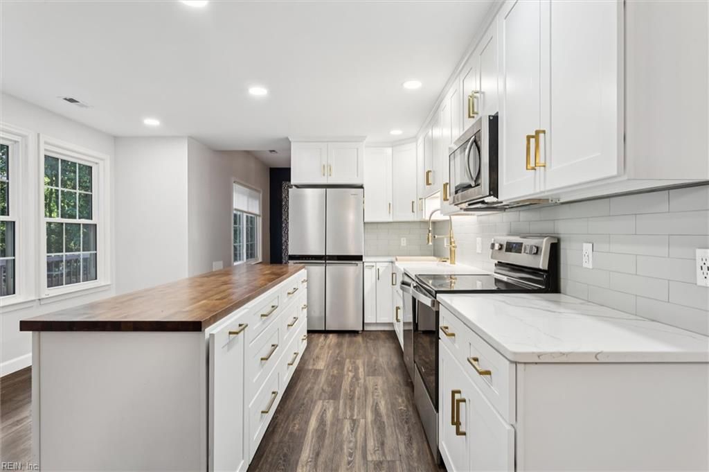 Photo of 307 Cobble Stone, Williamsburg, VA 23185 (MLS # 10611835)