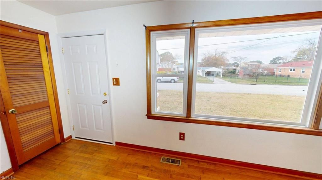 Photo of 64 Glenhaven Drive, Hampton, VA 23664 (MLS # 10611146)