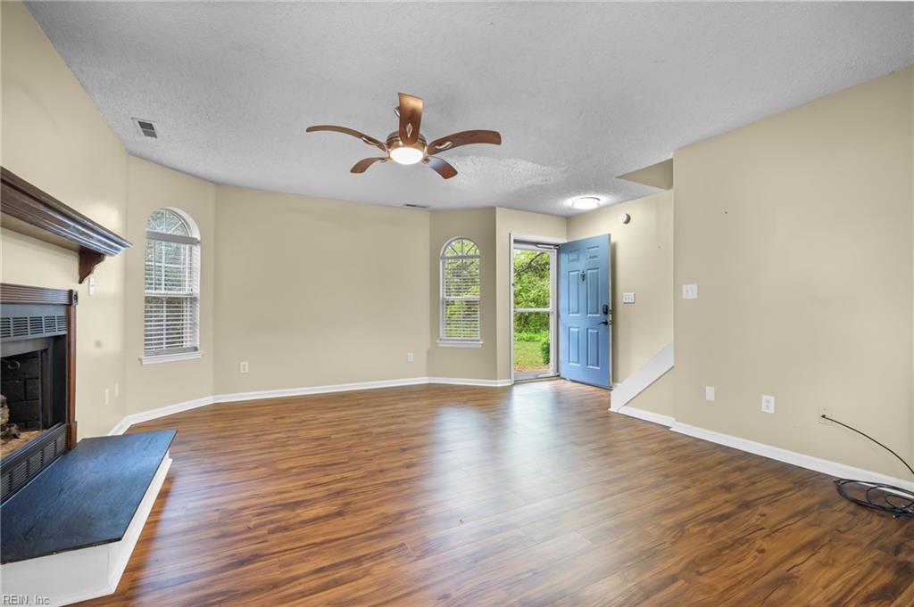 5217 Bardith CIR