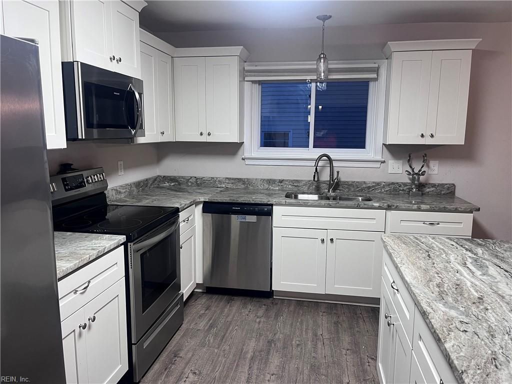 Photo of 11 Greenwood Road, Newport News, VA 23601 (MLS # 10606785)