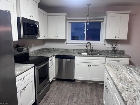 Photo of 11 Greenwood Road, Newport News, VA 23601 (MLS # 10606785)
