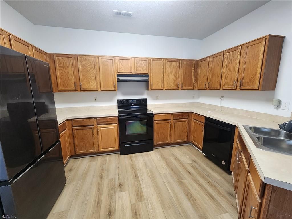 Photo of 23 Regal Way, Hampton, VA 23669 (MLS # 10629723)