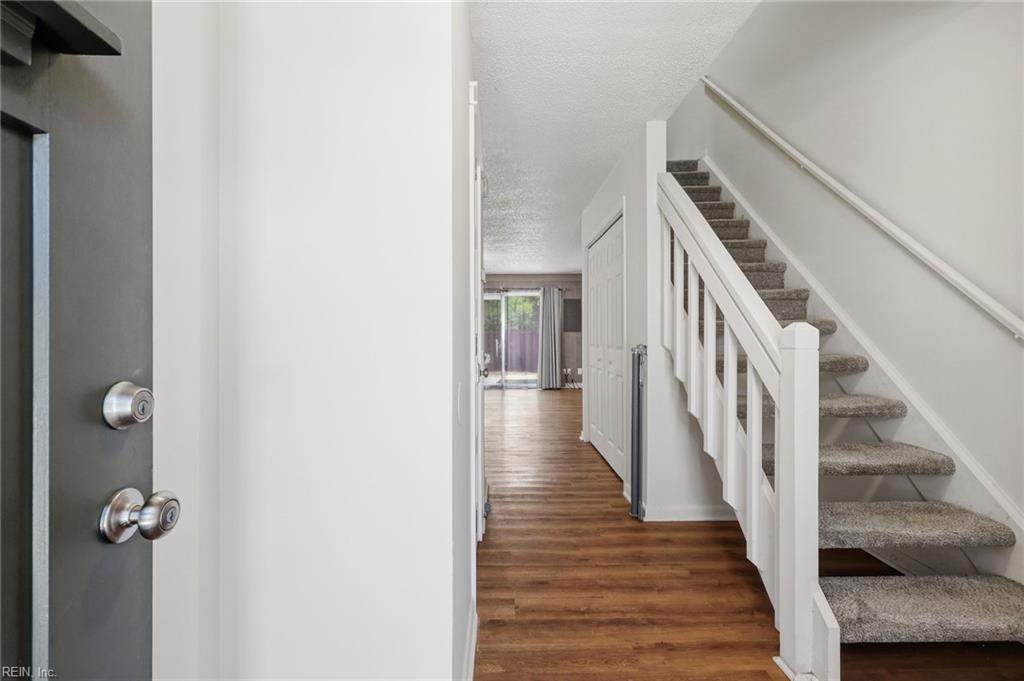 Photo of 5133 Glenwood Way WAY, Virginia Beach, VA 23456 (MLS # 10637518)