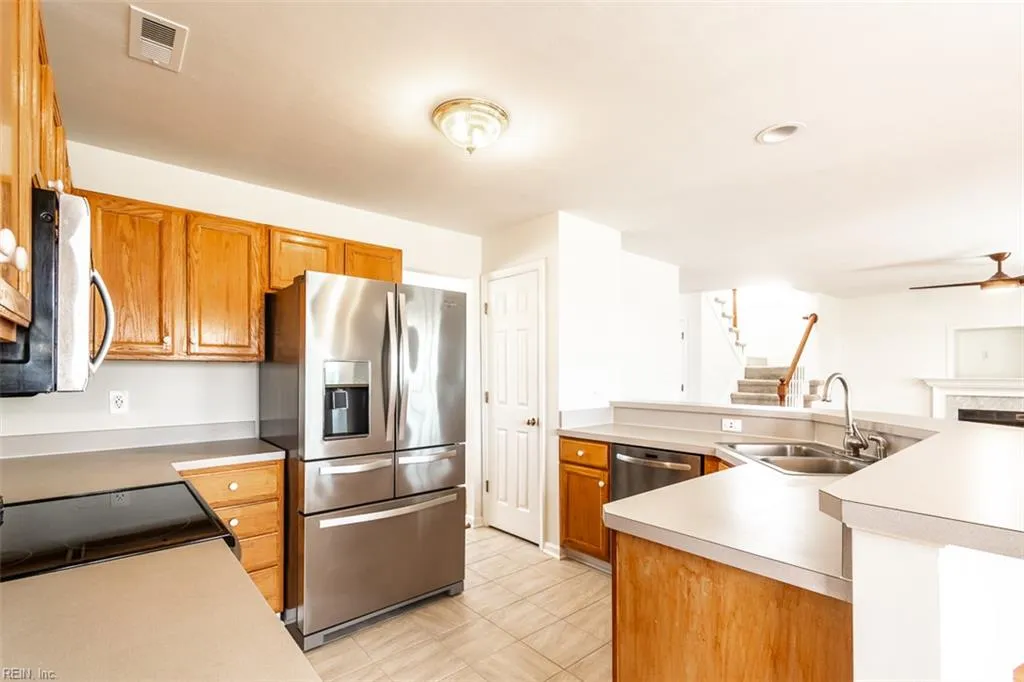 Suffolk, Virginia 23434, United States, 4 Bedrooms Bedrooms, ,3 BathroomsBathrooms,Residential,Active,92212