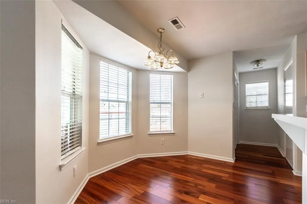 Suffolk, Virginia 23434, United States, 4 Bedrooms Bedrooms, ,3 BathroomsBathrooms,Residential,Active,92212