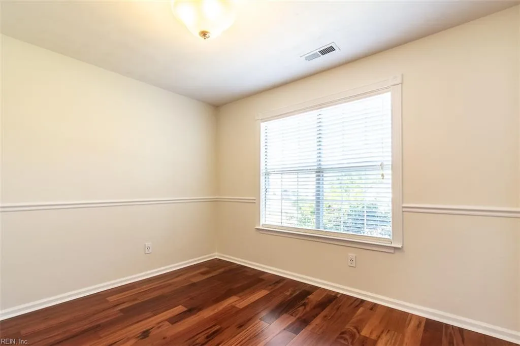 Suffolk, Virginia 23434, United States, 4 Bedrooms Bedrooms, ,3 BathroomsBathrooms,Residential,Active,92212