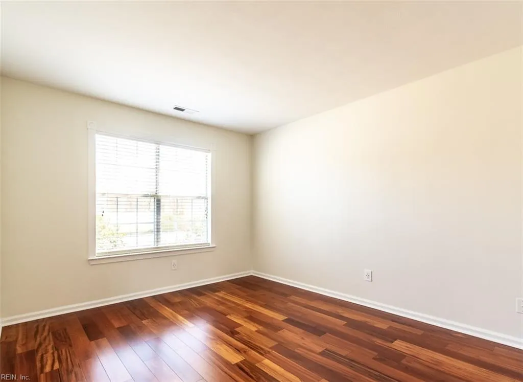 Suffolk, Virginia 23434, United States, 4 Bedrooms Bedrooms, ,3 BathroomsBathrooms,Residential,Active,92212