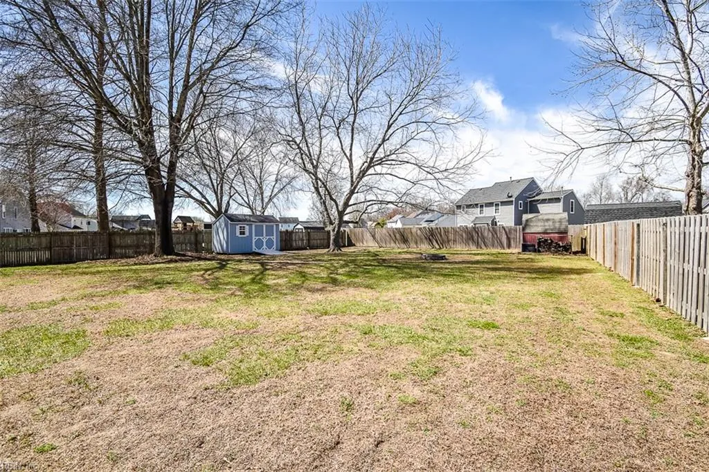 Suffolk, Virginia 23434, United States, 4 Bedrooms Bedrooms, ,3 BathroomsBathrooms,Residential,Active,92212