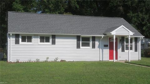 Photo of 8 Jordan Drive, Hampton, VA 23666 (MLS # 10608240) Photo of 8 Jordan Drive, Hampton, VA 23666 (MLS # 10608240)