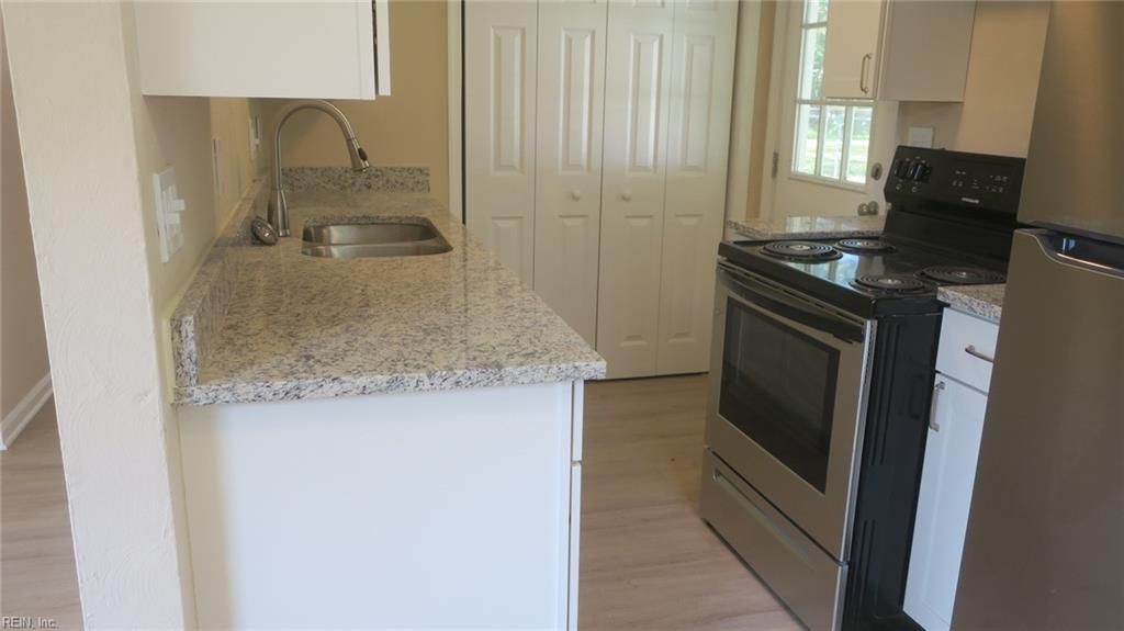 Photo of 8 Jordan Drive, Hampton, VA 23666 (MLS # 10608240)