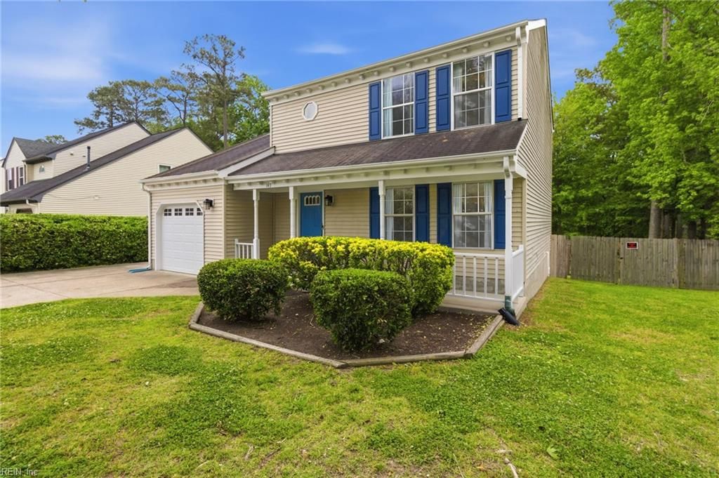 Photo of 147 Canterbury Run, Newport News, VA 23602 (MLS # 10634135)