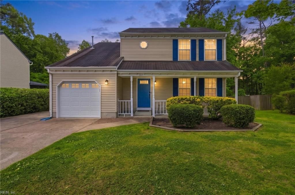 Photo of 147 Canterbury Run, Newport News, VA 23602 (MLS # 10634135)