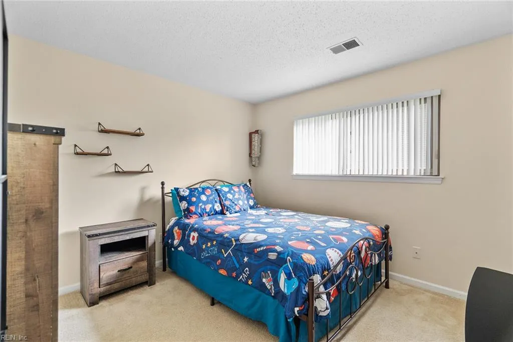 Chesapeake, Virginia 23320, United States, 3 Bedrooms Bedrooms, ,2 BathroomsBathrooms,Residential,Pending,121995