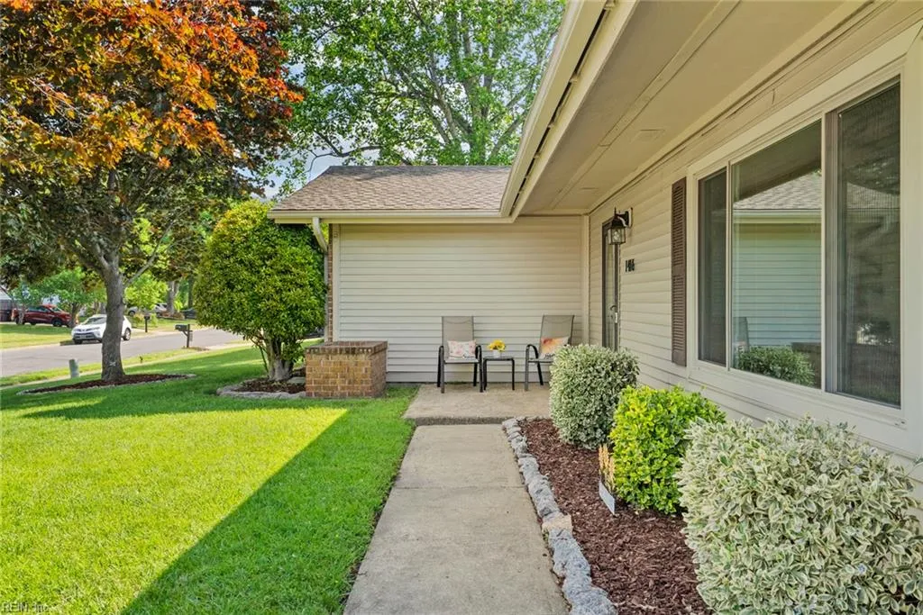 Chesapeake, Virginia 23320, United States, 3 Bedrooms Bedrooms, ,2 BathroomsBathrooms,Residential,Pending,121995