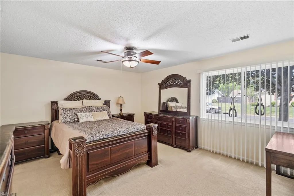 Chesapeake, Virginia 23320, United States, 3 Bedrooms Bedrooms, ,2 BathroomsBathrooms,Residential,Pending,121995