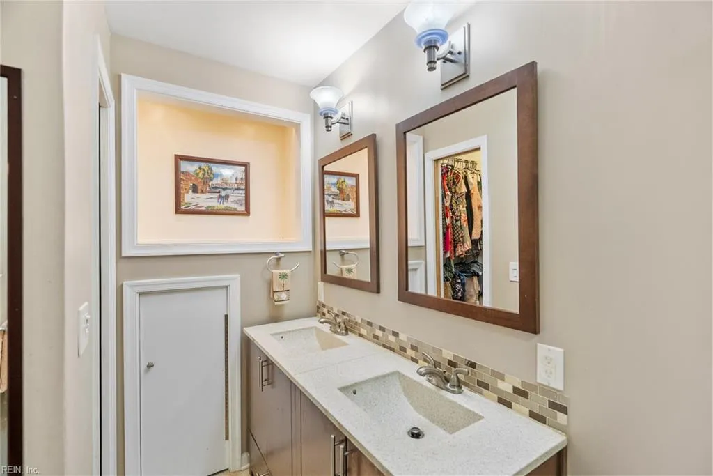 Chesapeake, Virginia 23320, United States, 3 Bedrooms Bedrooms, ,2 BathroomsBathrooms,Residential,Pending,121995