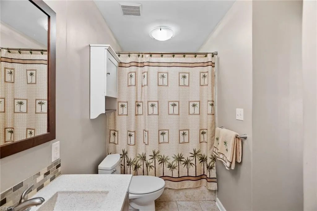 Chesapeake, Virginia 23320, United States, 3 Bedrooms Bedrooms, ,2 BathroomsBathrooms,Residential,Pending,121995