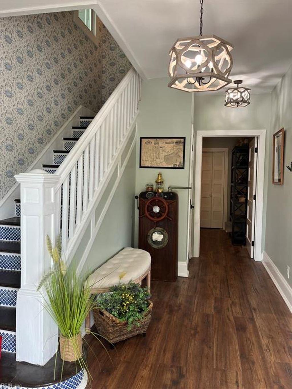 Photo of 1624 Matthews Terrace, Portsmouth, VA 23704 (MLS # 10611642)