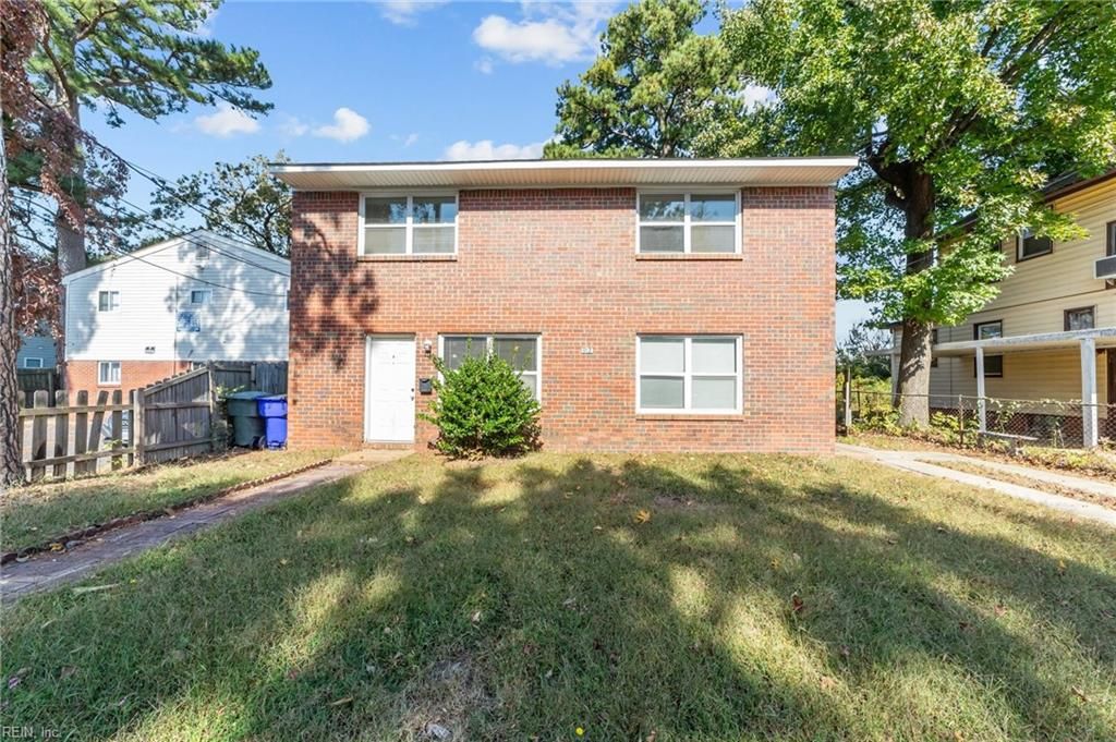 Photo of 912 Druid Circle #A, Norfolk, VA 23504 (MLS # 10622926)
