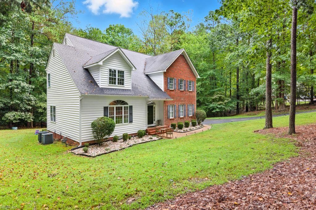Photo of 8419 Macandrew Terrace, Chesterfield, VA 23838 (MLS # 10633157)