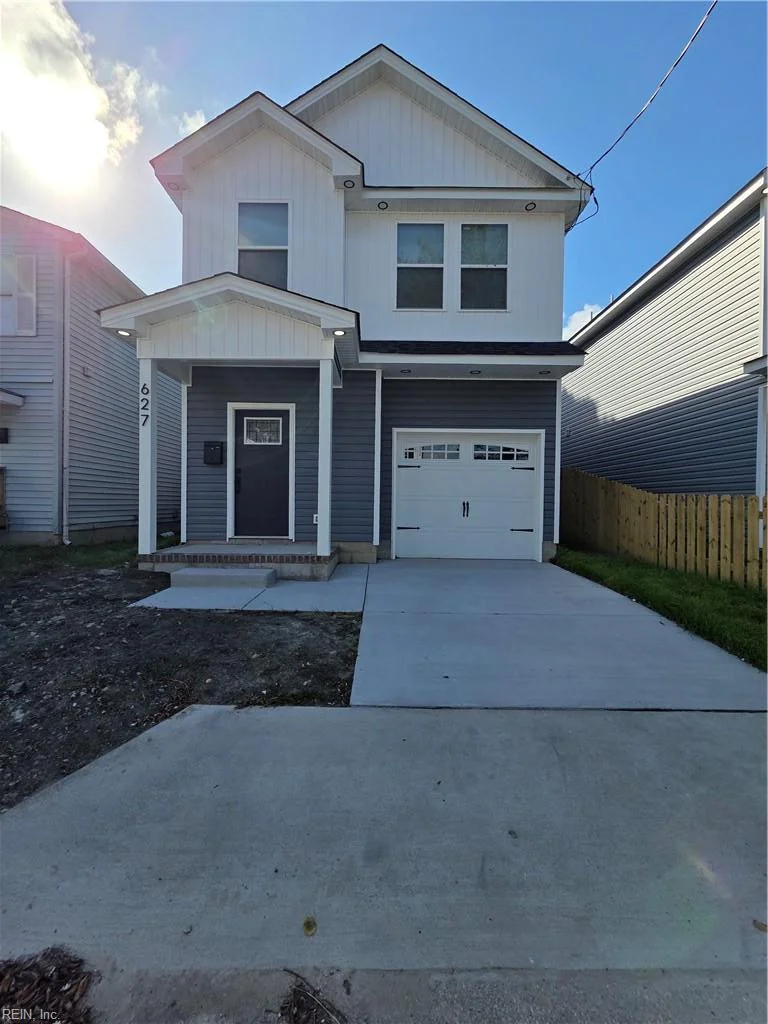 627 Day Street, photo 1 of 30