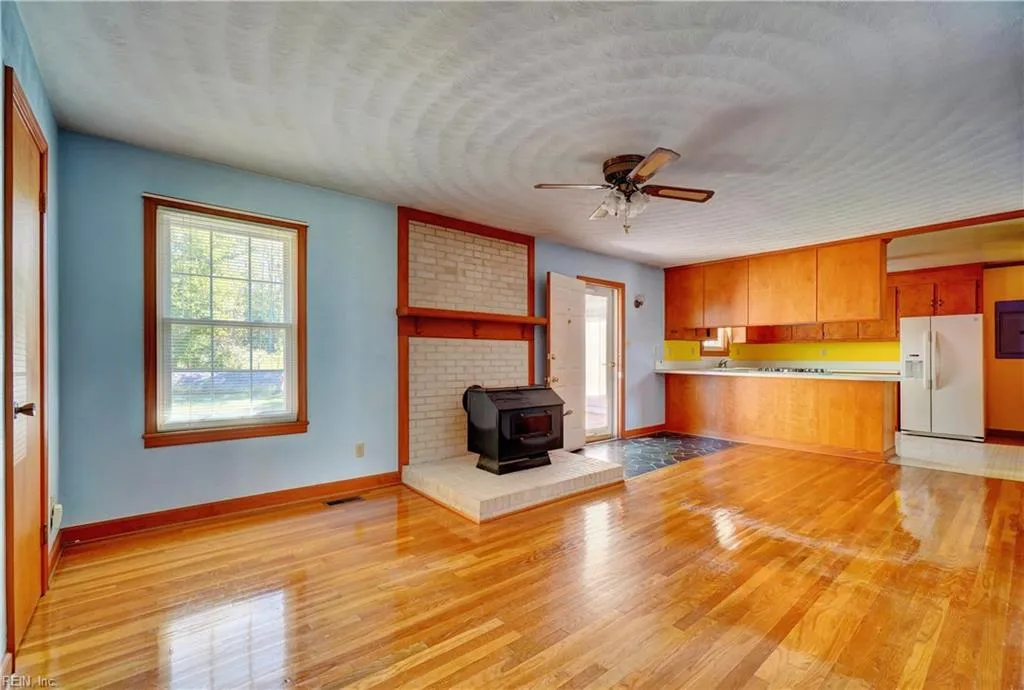 Suffolk, Virginia 23435, United States, 3 Bedrooms Bedrooms, ,2 BathroomsBathrooms,Residential,Active,244076