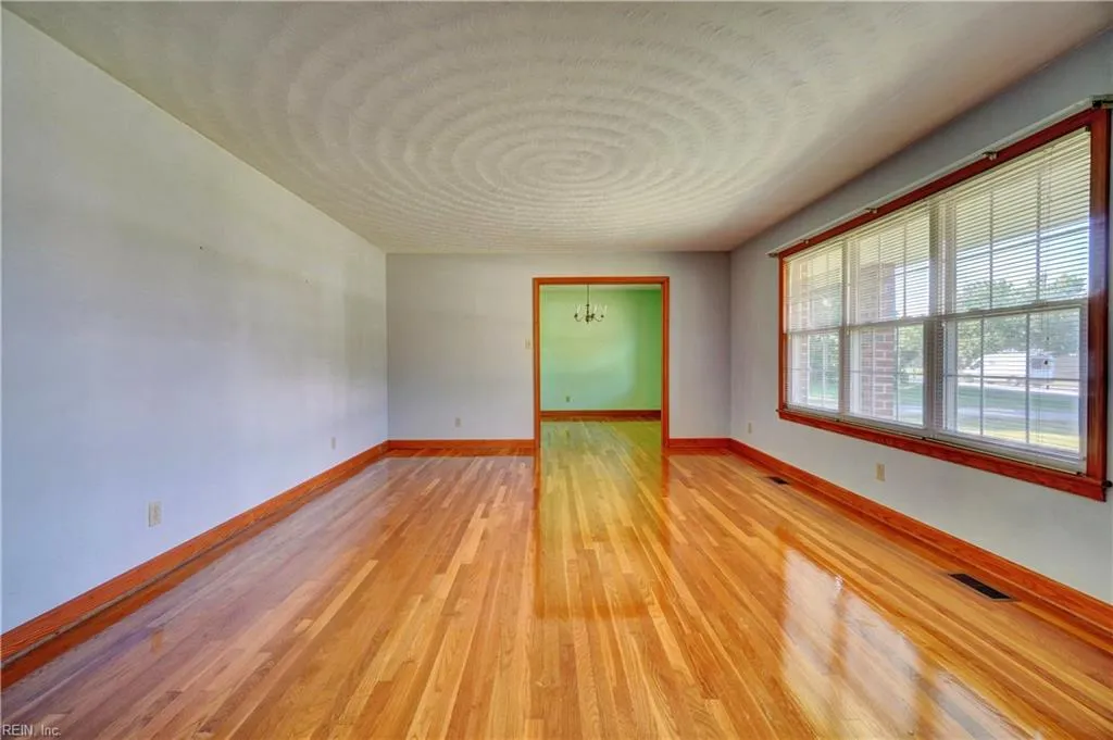 Suffolk, Virginia 23435, United States, 3 Bedrooms Bedrooms, ,2 BathroomsBathrooms,Residential,Active,244076