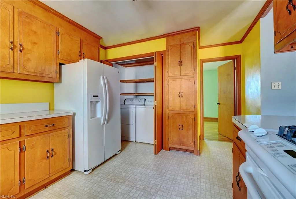 Suffolk, Virginia 23435, United States, 3 Bedrooms Bedrooms, ,2 BathroomsBathrooms,Residential,Active,244076