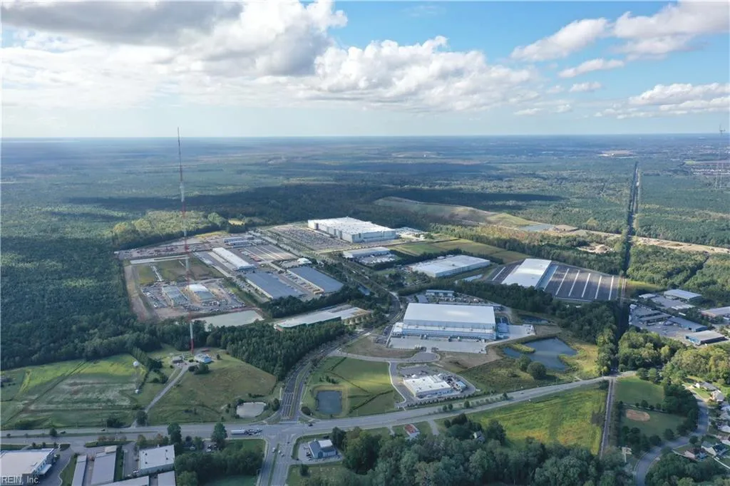 Suffolk, Virginia 23435, United States, 3 Bedrooms Bedrooms, ,2 BathroomsBathrooms,Residential,Active,244076