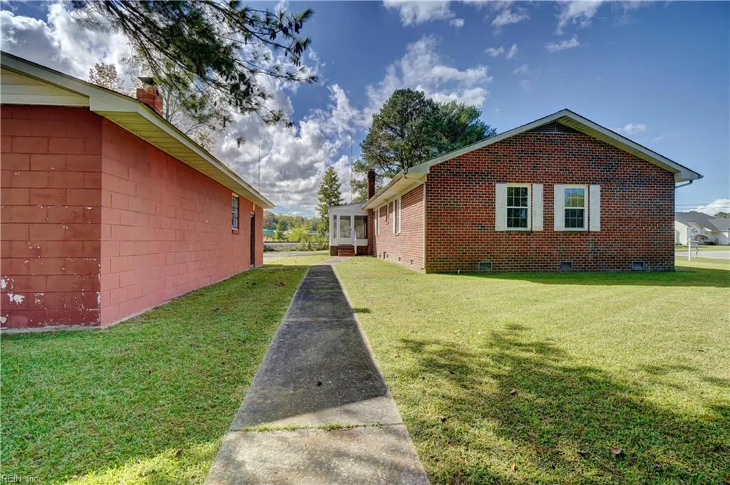 Suffolk, Virginia 23435, United States, 3 Bedrooms Bedrooms, ,2 BathroomsBathrooms,Residential,Active,244076