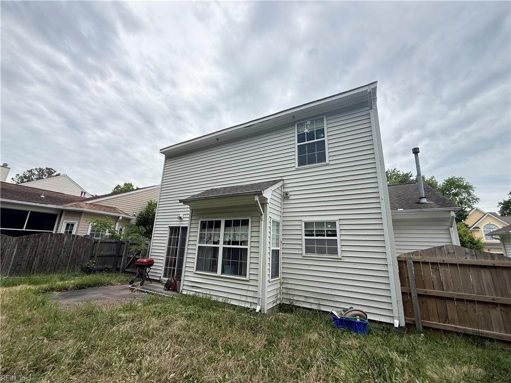 Photo of 526 Windward Drive, Chesapeake, VA 23320 (MLS # 10636106)