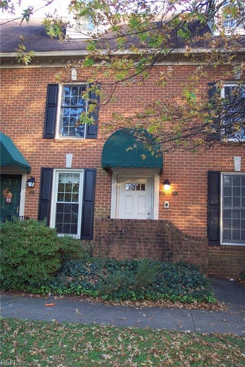Photo for 1300 Stockley GDNS #201