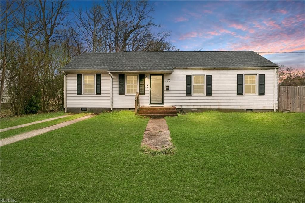 Photo of 125 Patrician Drive, Hampton, VA 23666 (MLS # 10625138)