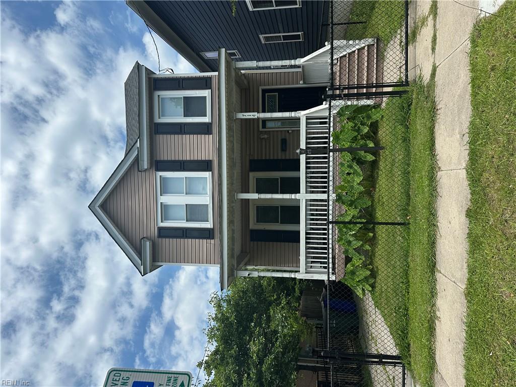 714 A AVE