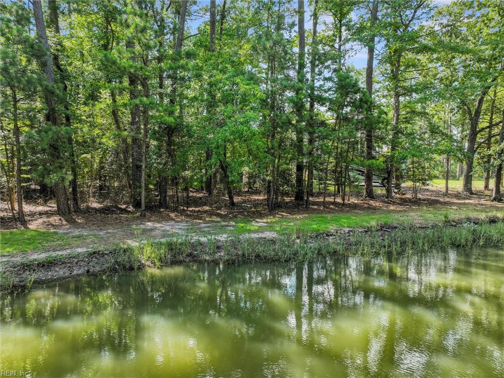 Photo of 106 Anchor Drive, Yorktown, VA 23692 (MLS # 10615273)